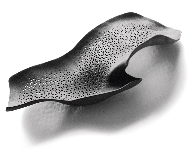 3D printed generative and bespoke orthoses made in collaboration with Mhox