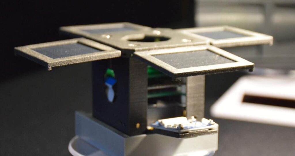 Windform® XT 2.0 e la stampa 3D professionale PBF permettono la costruzione di nano-satelliti 1P pocketqube qualificati per lo spazio