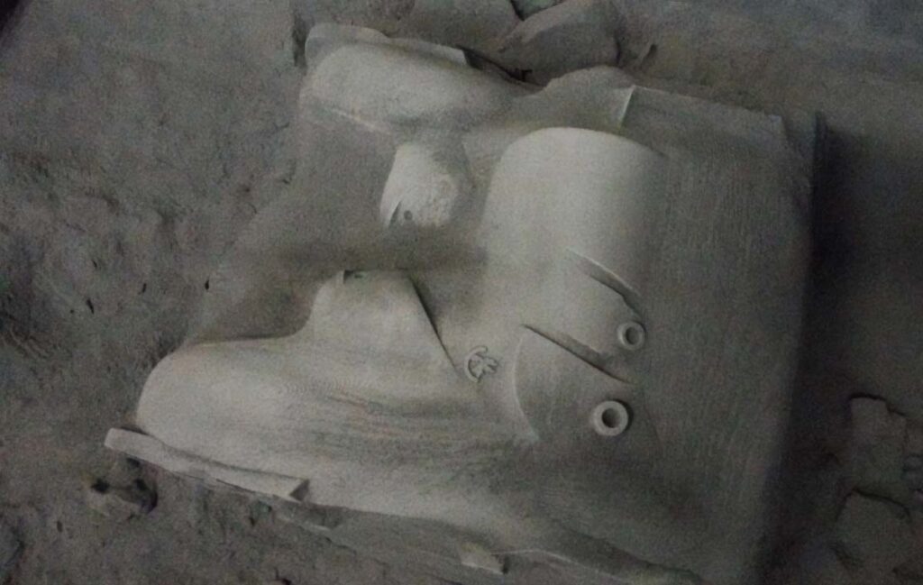 Easystand 3D printed skiboot prototype in Windform SP, structure just sintered