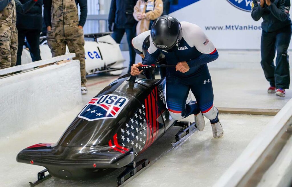 La squadra USABS alla IBSF North American Cup (NAC), Monte Van Hoevenberg, per la prima competizione all’aperto della stagione 2023/2024. Fonte: IG USABS
