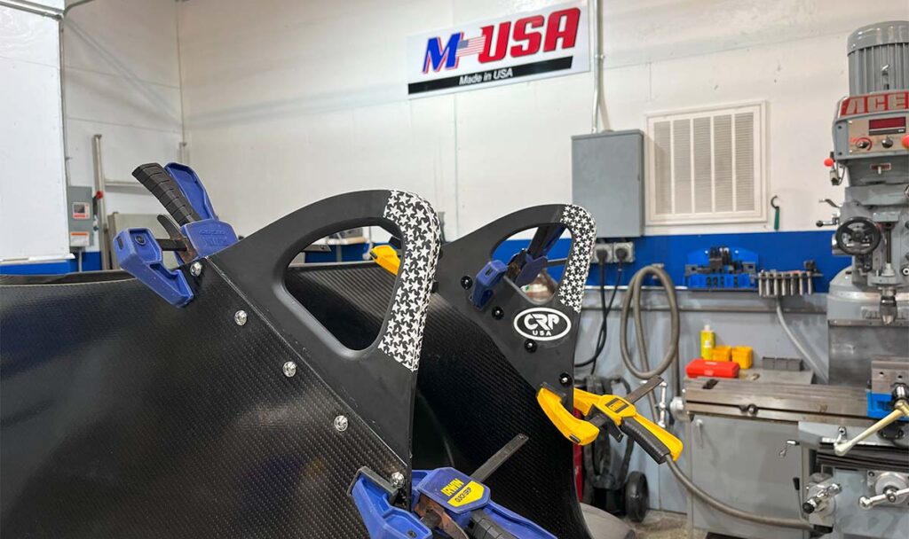 Sede della squadra USABS, maniglia di spinta, versione definitiva, durante la fase di montaggio sul bob. Credit: USABS