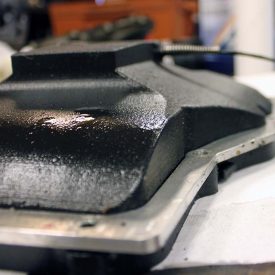 Coppa dell'olio in stampa 3D in Windform XT 2.0. Auto da corsa di Formula SAE dell'Università di Victoria 2017-2018