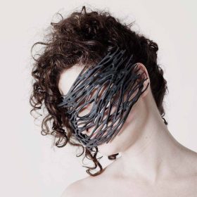 Collagene-Maske hergestellt mit SLS und Windform LX 2.0. Mit freundlicher Genehmigung von CRP Technology und MHOX (Design und Foto)
