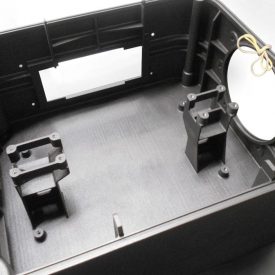 Esempio 2 di scatola di contenimento sensore IMAL realizzata da CRP Technology via stampa 3D professionale e materiale composito Windform, con lavorazioni meccaniche di precisione a CNC